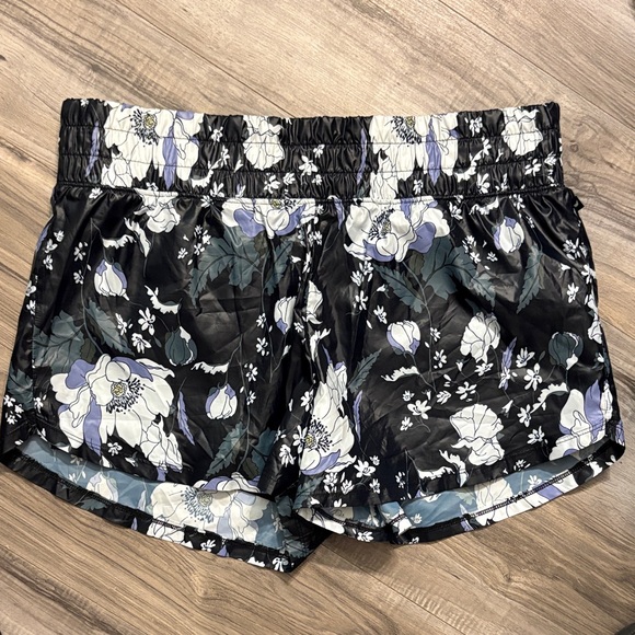 Jessica Simpson Pants - Jessica Simpson Black and White Floral Athletic Shorts